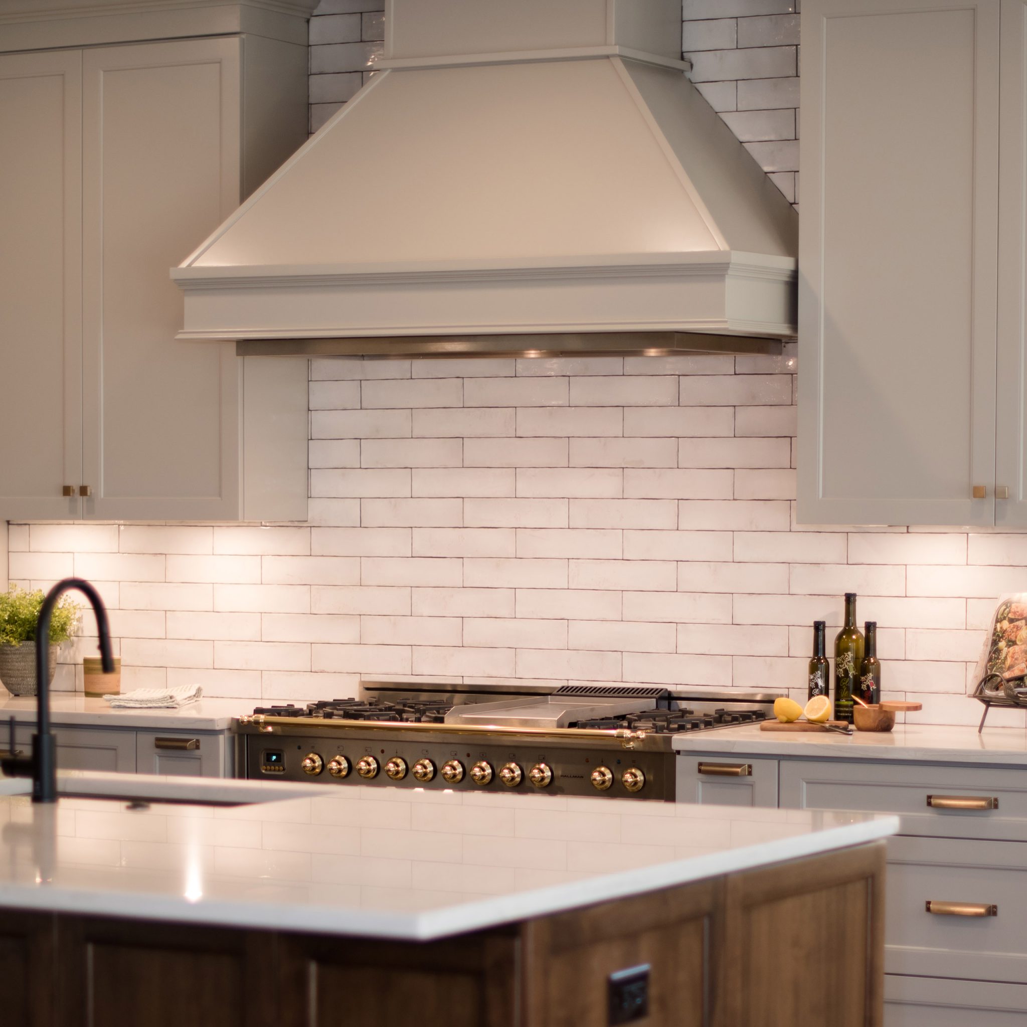 Transitional Farmhouse Kitchen Remodel by Bovenzi Remodeling & Design Studio project photo
